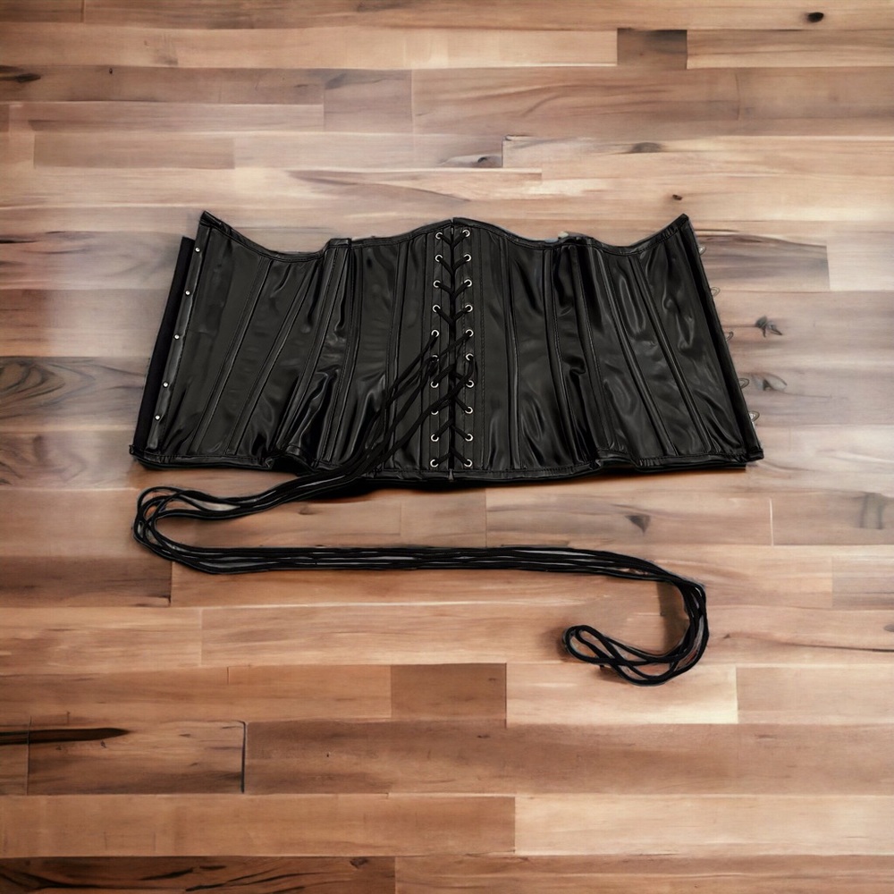 “Waist Squeezer 3000” Underbust Corset